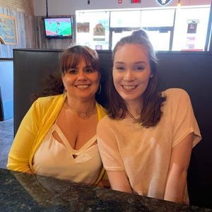 Meet your Posher, April